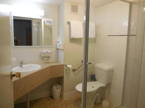 Tweed Harbour Motor 3*